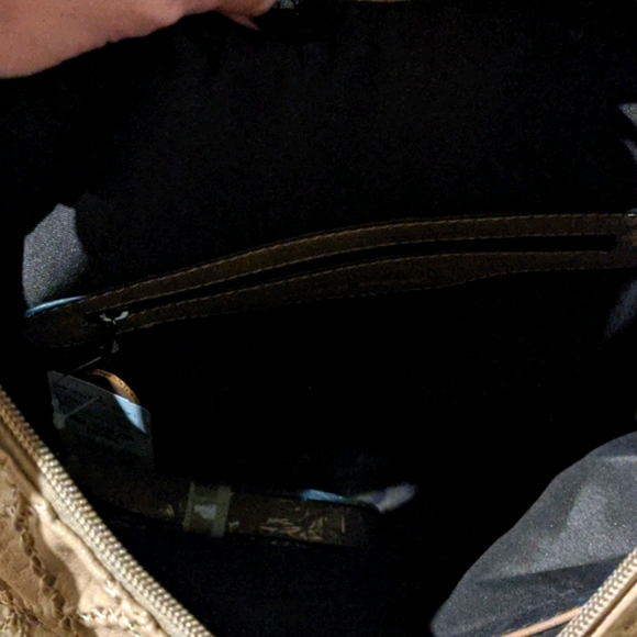 Nwt tan colored hobo purse - Picture 5 of 9